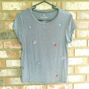 📣FLASH SALE 50% off📣 AE Soft Embroidered Top